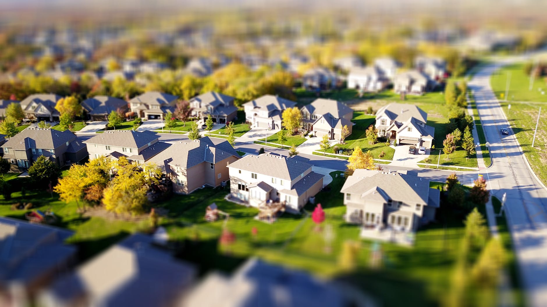 Cryptocurrency and Real Estate: The New Frontier in Investing